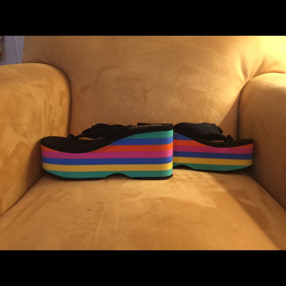 RAINBOW Platform ROCKET DOG Flip Flops Size 10